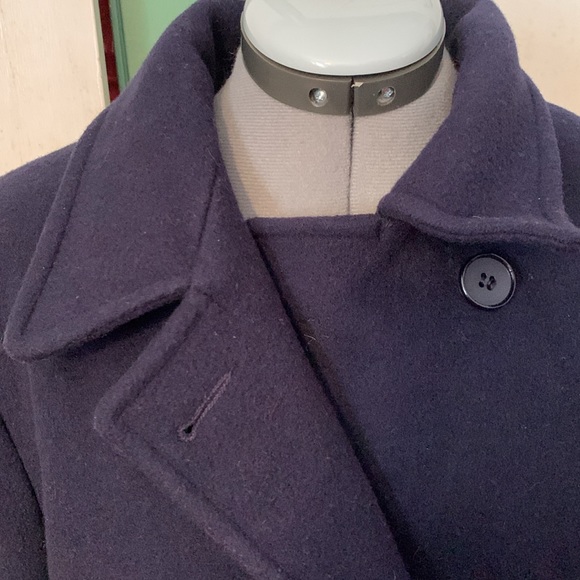 Vintage Jonathan Logan classic navy blue pea coat - Picture 4 of 14